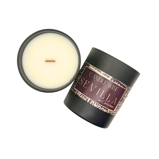 Candle Wise Sevilla at Christmas large wooden wick scented candle top view